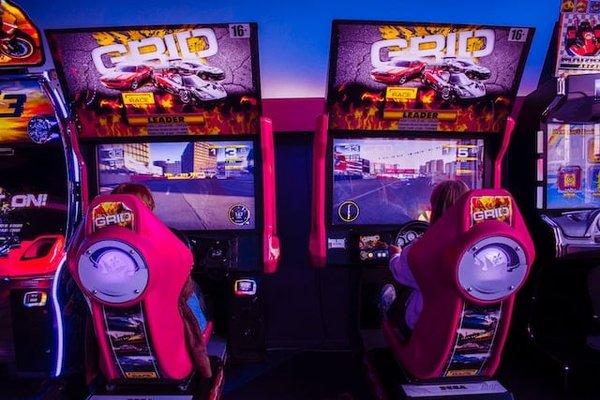 Comment organiser une soirée de jeux vidéo basée sur des univers de fantasy ?